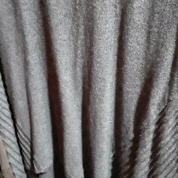 Black Heather Hi-Lo Tunic Sweater Size XL - Picture 5 of 8